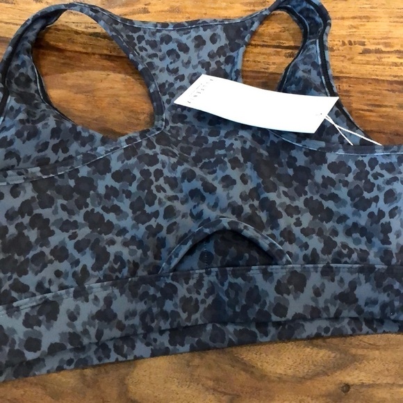 ALLFENIX Leopard Leggings and Bra Large - Picture 7 of 7